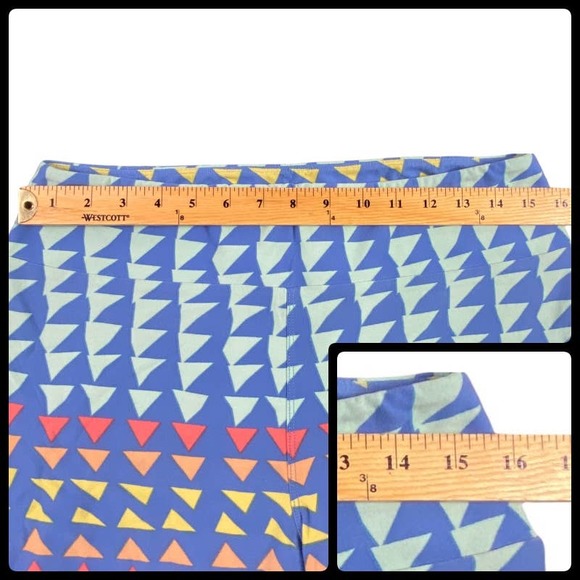 LulaRoe  Tall & Curvy Light Blue Multicolor Triangle Geometric Print Leggings - Picture 7 of 12